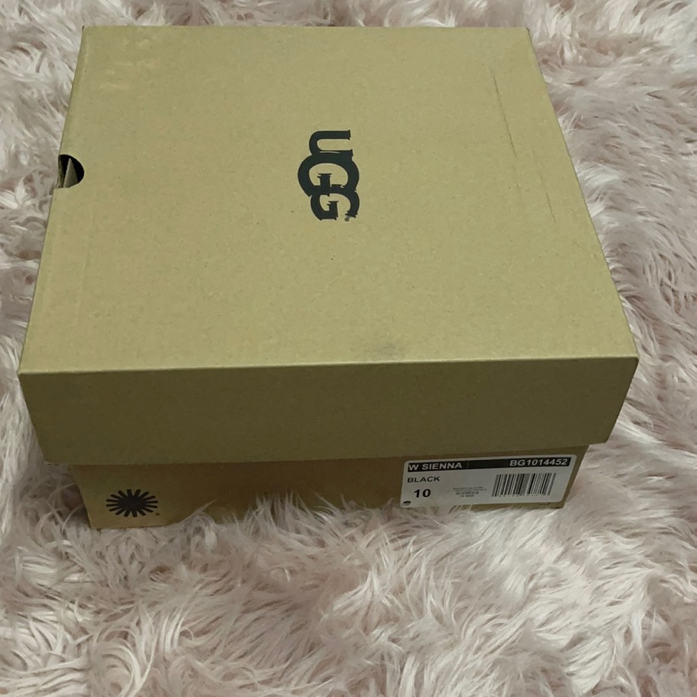 UGG women’s rain boots